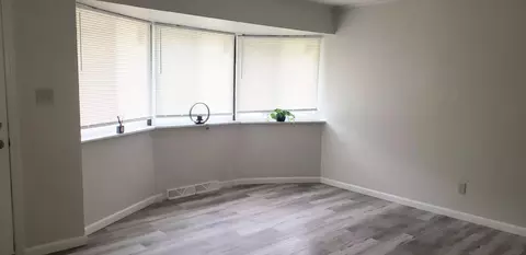 Living - 2005 Teralta Cir, Cincinnati, OH 45211 photo 1 of 2