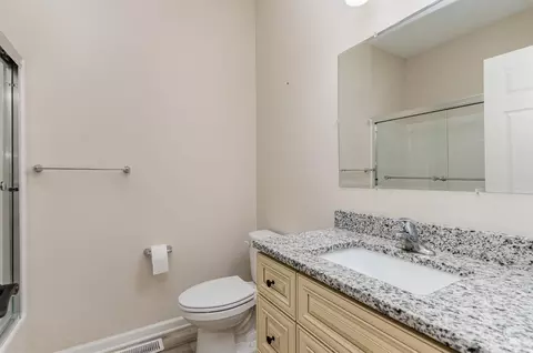 Bath - 3365 Forestview Dr, Cincinnati, OH 45211 photo 2 of 3