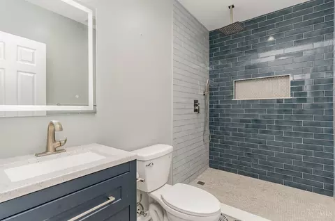 Bath - 3365 Forestview Dr, Cincinnati, OH 45211 photo 3 of 3