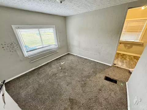 Bedroom - 955 Lindy Ave, Lincoln Heights, OH 45215 photo 3 of 6