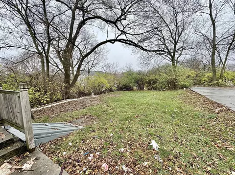 Exterior - 955 Lindy Ave, Lincoln Heights, OH 45215 photo 3 of 3