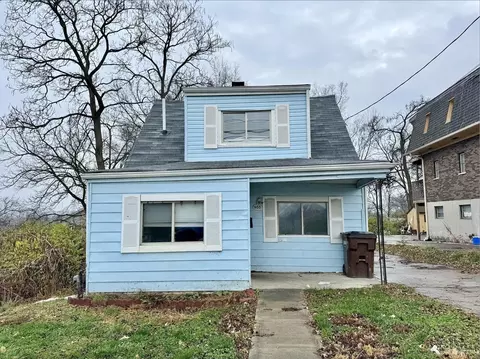 Exterior - 955 Lindy Ave, Lincoln Heights, OH 45215 photo 2 of 3