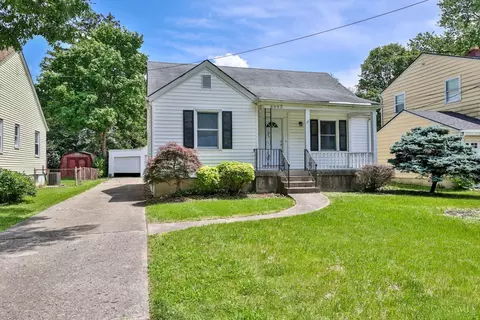 6902 Parkview Dr, Cincinnati, OH 45224