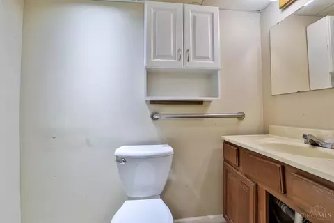 6902 Parkview Dr, Cincinnati, OH 45224 photo 19