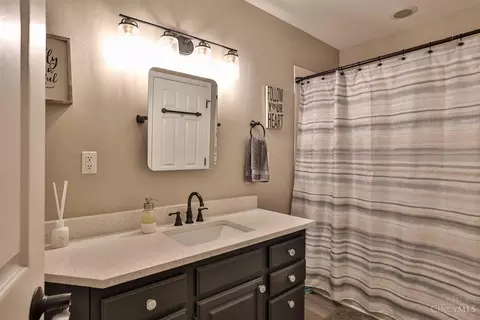 Bath - 3750 Trovillo Rd, Morrow, OH 45152 photo 1 of 4