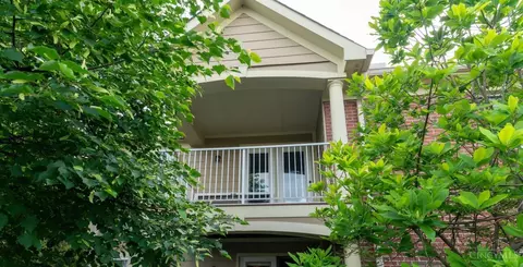 7325 Chatham Ct #E, West Chester, OH 45069