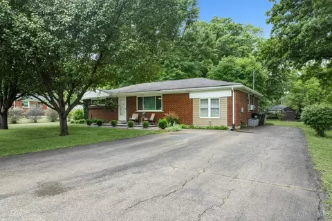 3995 Youngman Dr, Cincinnati, OH 45245 photo 4