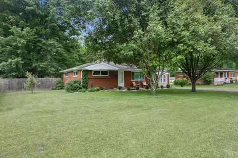 3995 Youngman Dr, Cincinnati, OH 45245 photo 3