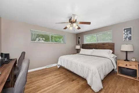 3995 Youngman Dr, Cincinnati, OH 45245 photo 14