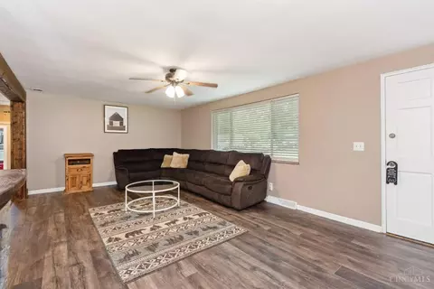 3995 Youngman Dr, Cincinnati, OH 45245 photo 7
