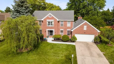 7304 Rolling Meadows Dr, West Chester, OH 45069