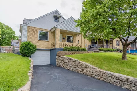 2520 St Albans Ave, Golf Manor, OH 45237
