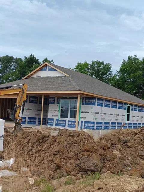 140 Lonny St, Mount Orab, OH 45154