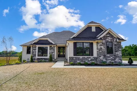 1309 Hudson Dr, Lebanon, OH 45036
