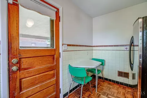 Kitchen - 2922 Ravogli Ave, Cincinnati, OH 45211 photo 4 of 4
