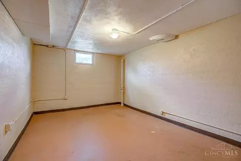 Other - 2922 Ravogli Ave, Cincinnati, OH 45211 photo 8 of 10