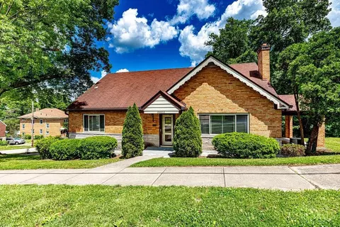2922 Ravogli Ave, Cincinnati, OH 45211