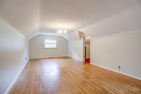 Bedroom - 2922 Ravogli Ave, Cincinnati, OH 45211 photo 8 of 11