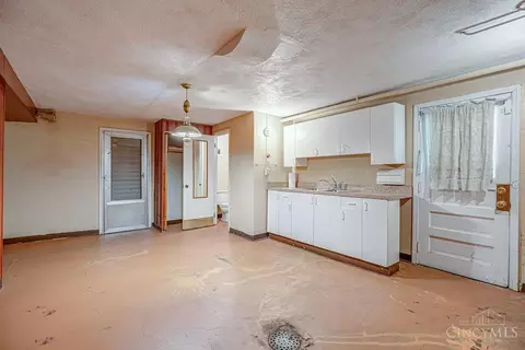 Other - 2922 Ravogli Ave, Cincinnati, OH 45211 photo 5 of 10