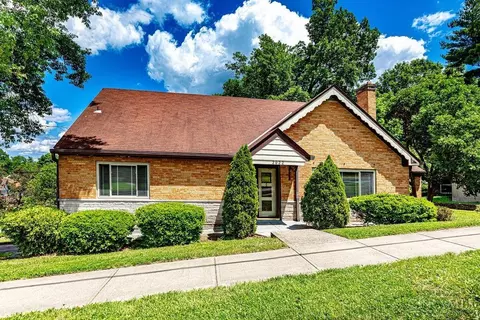 Exterior - 2922 Ravogli Ave, Cincinnati, OH 45211 photo 2 of 6