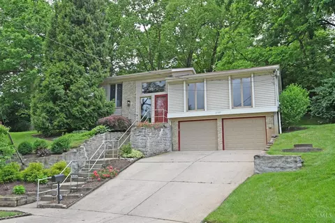 10525 Toulon Dr, Cincinnati, OH 45240