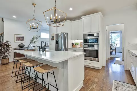 Kitchen - 620 Rushton Rd, Cincinnati, OH 45226 photo 4 of 5
