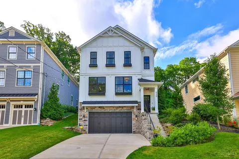 620 Rushton Rd, Cincinnati, OH 45226