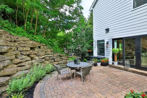Exterior - 620 Rushton Rd, Cincinnati, OH 45226 photo 8 of 9
