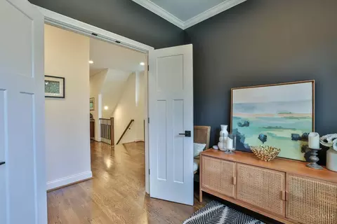 Entry Way - 620 Rushton Rd, Cincinnati, OH 45226 photo 4 of 7
