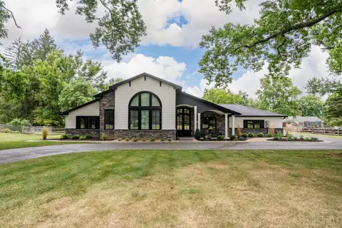 3570 Galbraith Rd, Cincinnati, OH 45236