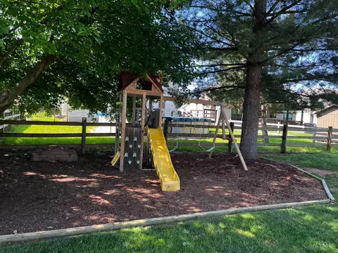 Exterior - 103 Deerview Ct, Harrison, OH 45030 photo 10 of 11