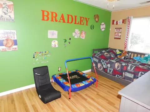 Bedroom - 103 Deerview Ct, Harrison, OH 45030 photo 2 of 3