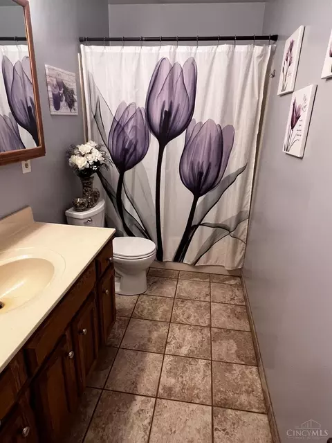Bath - 103 Deerview Ct, Harrison, OH 45030 photo 1 of 1