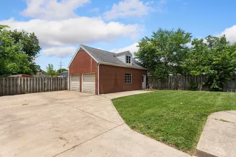 Exterior - 711 Jefferson Ave, Reading, OH 45215 photo 3 of 6