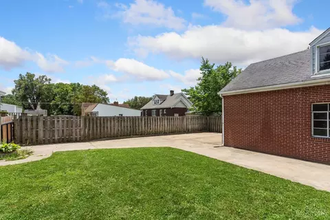 Exterior - 711 Jefferson Ave, Reading, OH 45215 photo 5 of 6