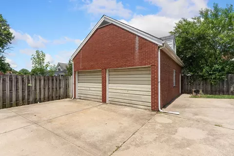 Exterior - 711 Jefferson Ave, Reading, OH 45215 photo 6 of 6