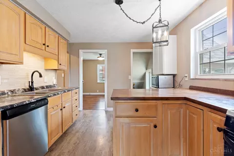 Kitchen - 711 Jefferson Ave, Reading, OH 45215 photo 3 of 3