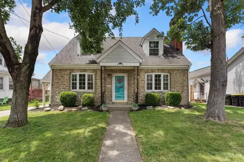 711 Jefferson Ave, Reading, OH 45215