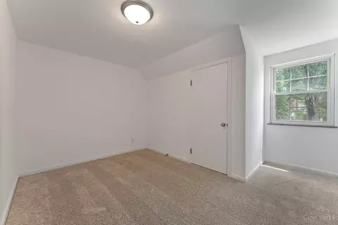 Bedroom - 711 Jefferson Ave, Reading, OH 45215 photo 3 of 6