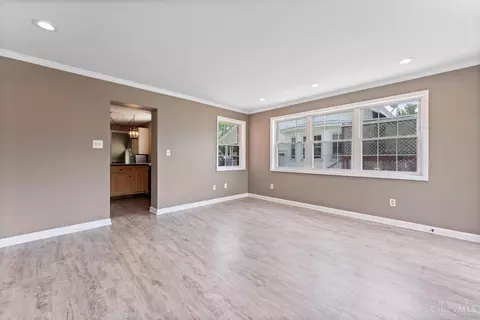 Living - 711 Jefferson Ave, Reading, OH 45215 photo 5 of 5