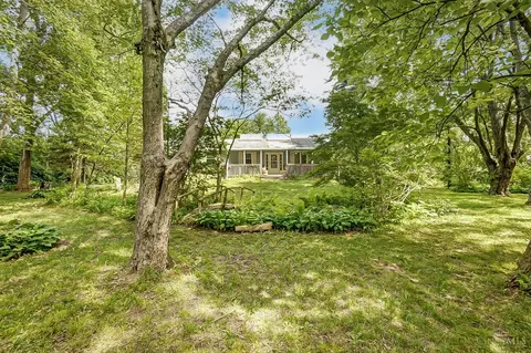 8623 Adams Rd, Huber Heights, OH 45424