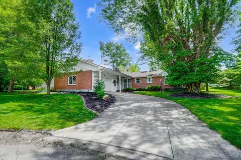 1080 Warren Dr, Wilmington, OH 45177