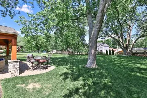Exterior - 7944 Shelldale Way, Montgomery, OH 45242 photo 6 of 9