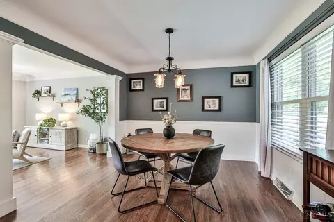 Dining - 7944 Shelldale Way, Montgomery, OH 45242 photo 2 of 2