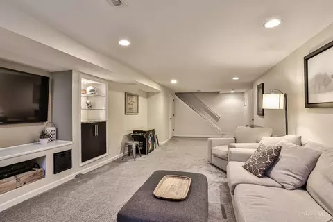 Living - 7944 Shelldale Way, Montgomery, OH 45242 photo 8 of 8