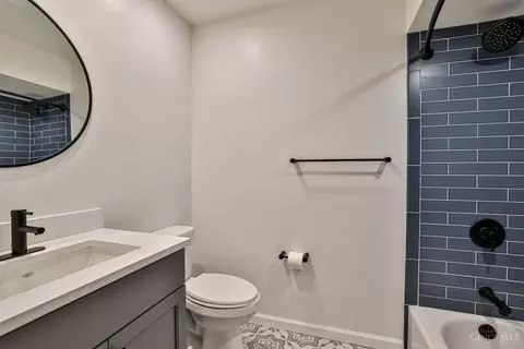 Bath - 7944 Shelldale Way, Montgomery, OH 45242 photo 4 of 7