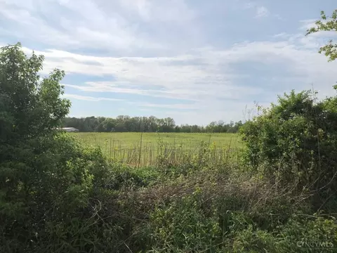 8831 Zoar Rd, Maineville, OH 45140