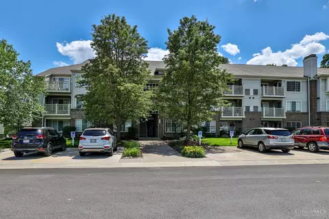 9801 Regatta Dr #107, Colerain Twp, OH 45252