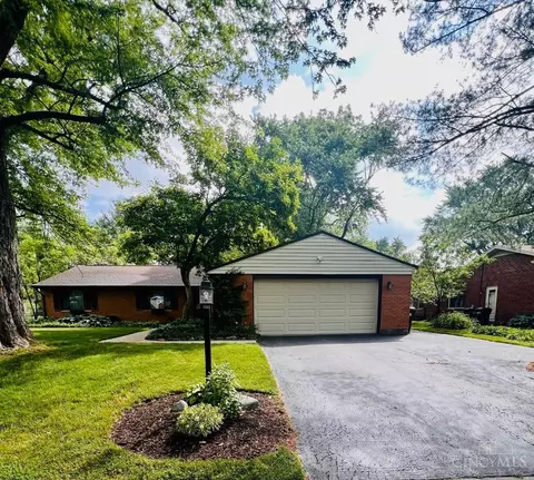5112 Cloudsdale Dr, Kettering, OH 45440