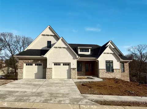 6956 Old Stone Rdg, Sayler Park, OH 45233